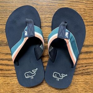 Vineyard Vines Kids Navy Flip Flops with Whale Logo, size 13